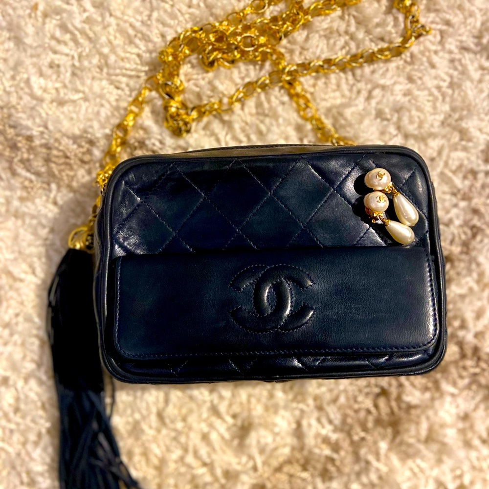 Vintage Chanel camera bag in lambskin